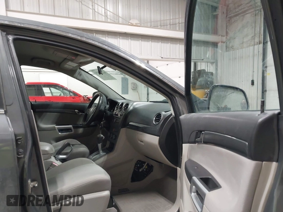 2009 Saturn VUE XE z VIN 3GSCL33P39S548597, wystawiony jako IAAI lot #42208551 z przebiegiem 250 705 mil mil oraz . Historia ofert i sprzedaży dostępna na DreamBid. Obrazek 5.