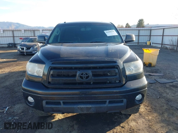 2011 Toyota Tundra z VIN 5TFDY5F16BX205128, wystawiony jako IAAI lot #41688258 z przebiegiem 124 125 mil mil oraz . Historia ofert i sprzedaży dostępna na DreamBid. Obrazek 12.