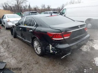 2013 Lexus LS 460 L with VIN JTHDL5EF4D5005941, listed as a IAAI auction lot 41462154 with 144,937 mi miles. Bid and sale history available at carsss.com. Image 3.