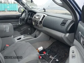 2006 Toyota Tacoma with VIN 5TEUU42N06Z165755, listed as a IAAI auction lot 41619786 with 168,910 mi miles. Bid and sale history available at carsss.com. Image 5.
