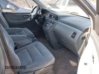 2001 Honda Odyssey EX z VIN 2HKRL18601H532141, wystawiony jako IAAI lot #41981052 z przebiegiem 126 931 mil mil oraz . Historia ofert i sprzedaży dostępna na DreamBid. Obrazek 5.