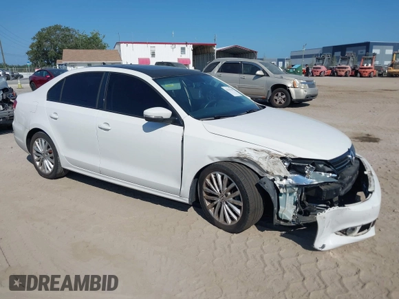 2013 Volkswagen Jetta TDI w/Premium/Nav with VIN 3VWLL7AJXDM392313, listed as a IAAI auction lot 42370151 with 98,618 mi miles and . Bid and sale history available at DreamBid. Image 1.