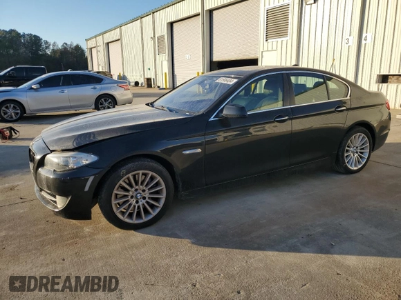 2013 BMW 5 Series 535i xDrive with VIN WBAFU7C56DDU67174, listed as a Copart auction lot 81506484 with 139,109 mi miles and Salvage Title. Bid and sale history available at carsss.com. Image 1.