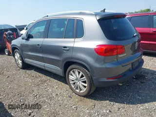 2012 Volkswagen Tiguan SE с VIN WVGAV7AX0CW002287, выставлен на аукционе IAAI как лот 42738450 с пробегом 131 121 миль миль и . История ставок и продаж доступна на DreamBid. Изображение 3.