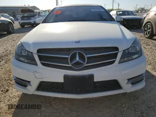 2015 Mercedes-Benz C 250 with VIN WDDGJ4HB8FG358171, listed as a Copart auction lot 49249085 with 106,497 mi miles and Clean Title. Bid and sale history available at DreamBid. Image 5.