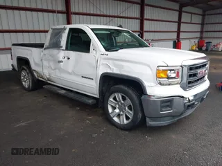 2015 GMC Sierra 1500 SLE with VIN 1GTV2UECXFZ367275, listed as a IAAI auction lot 41919105 with 80,910 mi miles. Bid and sale history available at carsss.com. Image 1.