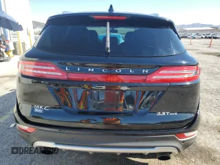 2017 Lincoln MKC Reserve z VIN 5LMTJ3DH4HUL03338, wystawiony jako Copart lot #61224815 z przebiegiem 68 785 mil mil oraz Szkoda całkowita • Salvage title. Historia ofert i sprzedaży dostępna na DreamBid. Obrazek 6.