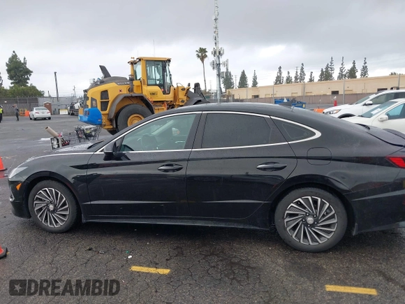 2021 Hyundai Sonata Hybrid SEL with VIN KMHL34JJ2MA026470, listed as a IAAI auction lot 41786171 with 40,157 mi miles. Bid and sale history available at carsss.com. Image 14.
