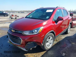 2022 Chevrolet Trax LT with VIN KL7CJLSM9NB568820, listed as a IAAI auction lot 41757713 with 35,243 mi miles. Bid and sale history available at carsss.com. Image 17.