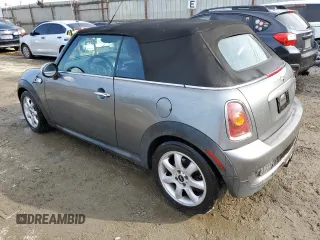 2010 MINI Convertible S with VIN WMWMS3C57ATY08895, listed as a Copart auction lot 41870075 with 101,573 mi miles and Clean title. Bid and sale history available at DreamBid. Image 2.