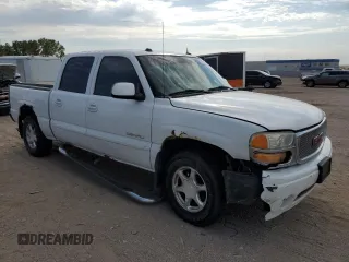 2005 GMC Sierra Denali z VIN 2GTEK63N551215749, wystawiony jako Copart lot #71357594 z przebiegiem 183 483 mil mil oraz Szkody całkowita. Historia ofert i sprzedaży dostępna na DreamBid. Obrazek 4.