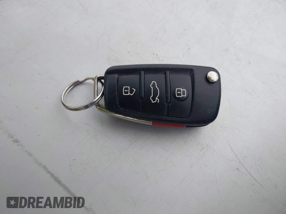 2020 Audi Q3 Premium z VIN WA1AECF30L1052472, wystawiony jako IAAI lot #41886809 z przebiegiem 101 600 mil mil oraz . Historia ofert i sprzedaży dostępna na DreamBid. Obrazek 11.