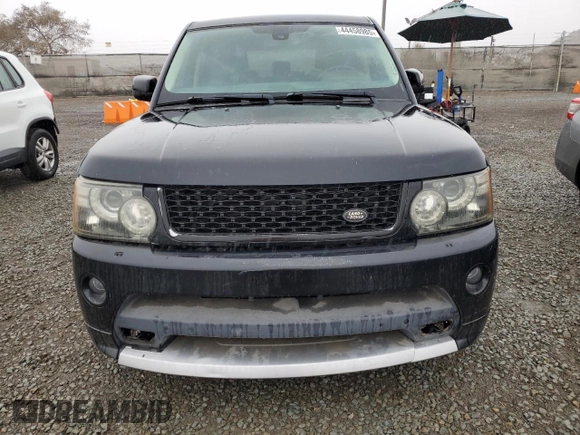 2013 Land Rover Range Rover Sport HSE z VIN SALSF2D42DA767700, wystawiony jako Copart lot #44458985 z przebiegiem 101 042 mil mil oraz Szkody całkowita. Historia ofert i sprzedaży dostępna na DreamBid. Obrazek 5.