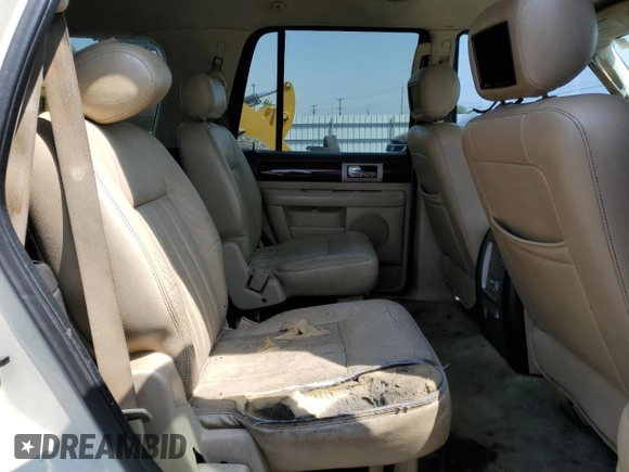 2006 Lincoln Navigator Luxury с VIN 5LMFU27576LJ28988, выставлен на аукционе Copart как лот 62513065 с пробегом 165 560 миль миль и Чистый • Clean title. История ставок и продаж доступна на DreamBid. Изображение 11.