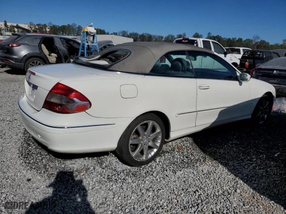 2007 Mercedes-Benz CLK-Class 3.5L with VIN WDBTK56F07T081699, listed as a Copart auction lot 75715594 with 93,349 mi miles and Salvage Title. Bid and sale history available at carsss.com. Image 3.