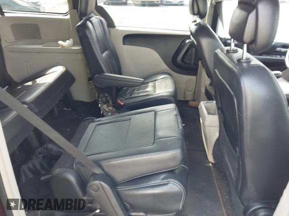 2012 Chrysler Town & Country Touring with VIN 2C4RC1BG5CR400323, listed as a IAAI auction lot 41902471 with 999,999 mi miles. Bid and sale history available at carsss.com. Image 8.