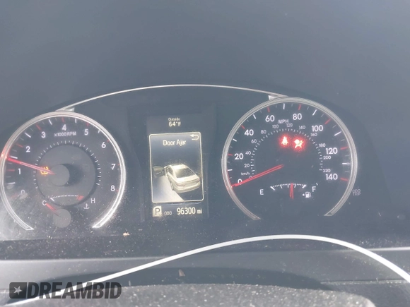 2015 Toyota Camry XLE z VIN 4T1BF1FK3FU960674, wystawiony jako IAAI lot #41721182 z przebiegiem 96 300 mil mil oraz . Historia ofert i sprzedaży dostępna na DreamBid. Obrazek 7.