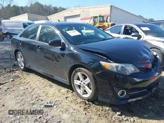 2012 Toyota Camry L with VIN 4T1BF1FK0CU143884, listed as a IAAI auction lot 41780060 with 242,508 mi miles. Bid and sale history available at carsss.com. Image 1.