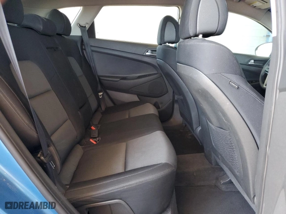 2016 Hyundai Tucson SE with VIN KM8J33A40GU210062, listed as a Copart auction lot 52736055 with 178,704 mi miles and Clean Title. Bid and sale history available at carsss.com. Image 10.