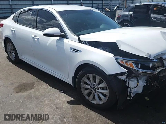 2017 Kia Optima EX с VIN 5XXGU4L32HG126726, выставлен на аукционе Copart как лот 61028895 с пробегом 77 148 миль миль и Списание • Salvage title. История ставок и продаж доступна на DreamBid. Изображение 13.