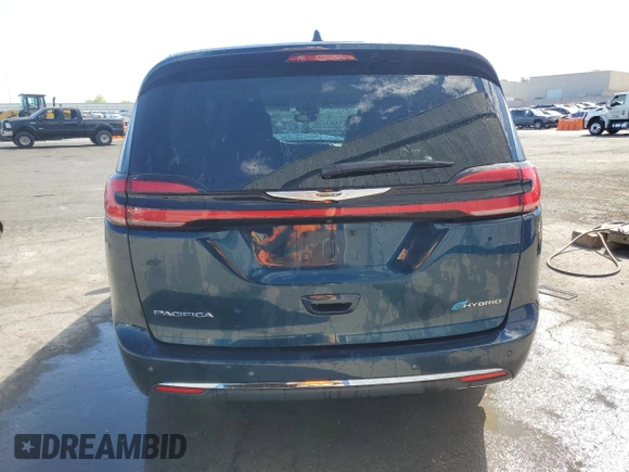 2024 Chrysler Pacifica Hybrid Select z VIN 2C4RC1S70RR102822, wystawiony jako Copart lot #55214375 z przebiegiem 50 021 mil mil oraz Tytuł czysty. Historia ofert i sprzedaży dostępna na DreamBid. Obrazek 6.