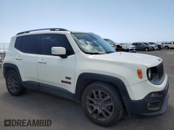 2016 Jeep Renegade Latitude z VIN ZACCJABW9GPE00466, wystawiony jako Copart lot #49327315 z przebiegiem 91 953 mil mil oraz Szkoda całkowita • Salvage title. Historia ofert i sprzedaży dostępna na DreamBid. Obrazek 4.