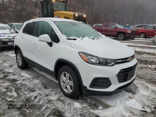 2022 Chevrolet Trax LS with VIN KL7CJNSM3NB544783, listed as a Copart auction lot 84624404 with 13,189 mi miles and Salvage Title. Bid and sale history available at carsss.com. Image 4.