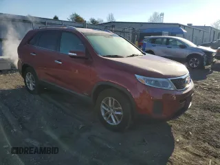 2015 Kia Sorento LX with VIN 5XYKTDA71FG555044, listed as a Copart auction lot 45958655 with 164,196 mi miles and Clean Title. Bid and sale history available at carsss.com. Image 4.
