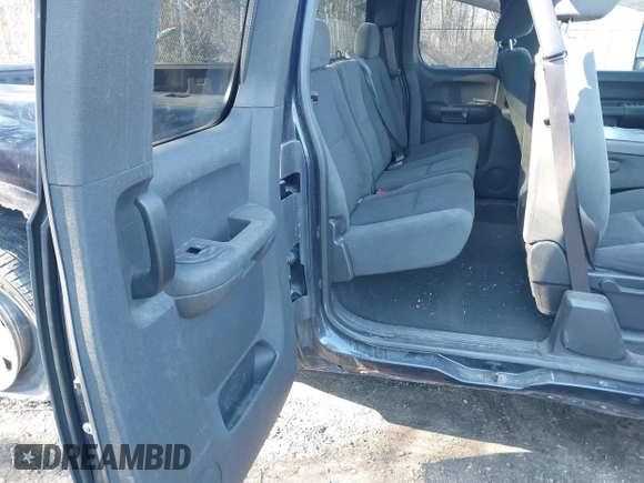 2008 Chevrolet Silverado 1500 1LT with VIN 2GCEC19J081208622, listed as a IAAI auction lot 41684612 with 253,258 mi miles and . Bid and sale history available at DreamBid. Image 8.