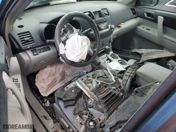2011 Toyota Highlander with VIN 5TDBK3EH3BS076329, listed as a Copart auction lot 48865895 with 0 mi miles and Salvage Title. Bid and sale history available at carsss.com. Image 8.