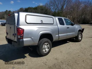 2019 Toyota Tacoma SR with VIN 5TFSX5EN5KX068701, listed as a Copart auction lot 53705165 with 208,448 mi miles and Clean title. Bid and sale history available at DreamBid. Image 3.