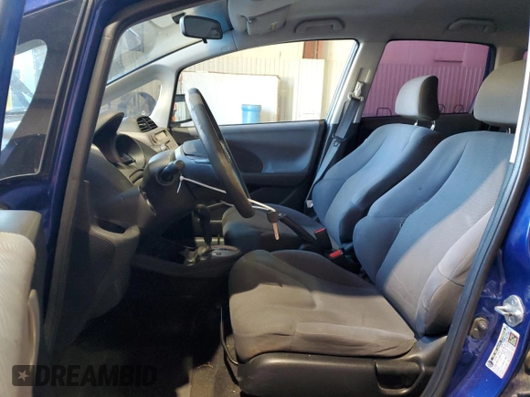 2009 Honda Fit with VIN JHMGE88279S059230, listed as a Copart auction lot 81409304 with 140,991 mi miles and Clean Title. Bid and sale history available at carsss.com. Image 7.