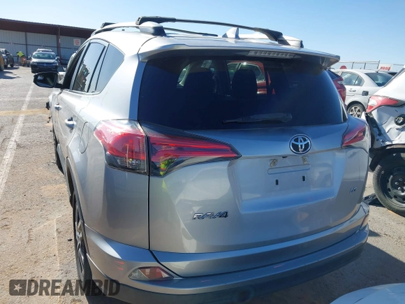 2017 Toyota RAV4 LE z VIN 2T3ZFREV6HW331736, wystawiony jako IAAI lot #41840112 z przebiegiem 110 328 mil mil oraz . Historia ofert i sprzedaży dostępna na DreamBid. Obrazek 16.