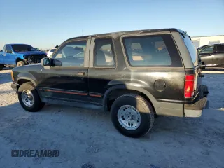 1994 Ford Explorer z VIN 1FMCU22X6RUE44203, wystawiony jako Copart lot #73151164 z przebiegiem 130 777 mil mil oraz Tytuł czysty. Historia ofert i sprzedaży dostępna na DreamBid. Obrazek 2.