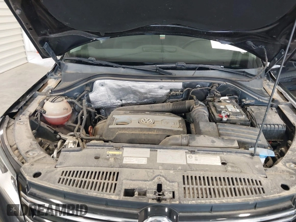 2012 Volkswagen Tiguan SE with VIN WVGBV7AX2CW503301, listed as a IAAI auction lot 42679407 with 90,603 mi miles and . Bid and sale history available at DreamBid. Image 10.