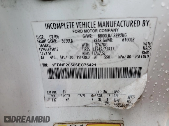 2006 Ford F-250 z VIN 1FDNF20506EC75421, wystawiony jako Copart lot #58069295 z przebiegiem 176 547 mil mil oraz Szkoda całkowita • Salvage title. Historia ofert i sprzedaży dostępna na DreamBid. Obrazek 12.