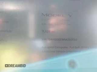 2024 Tesla Model Y Long Range z VIN 7SAYGDEE8RA262082, wystawiony jako IAAI lot #41834216 z przebiegiem 11 536 mil mil oraz . Historia ofert i sprzedaży dostępna na DreamBid. Obrazek 16.