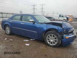 2009 Chrysler 300 with VIN 2C3KA63T29H581920, listed as a Copart auction lot 81120204 with 100,627 mi miles and Salvage Title. Bid and sale history available at carsss.com. Image 4.