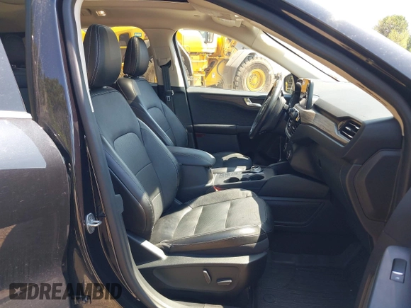 2020 Ford Escape Titanium with VIN 1FMCU9J92LUA27373, listed as a IAAI auction lot 42650077 with 42,179 mi miles and . Bid and sale history available at DreamBid. Image 5.