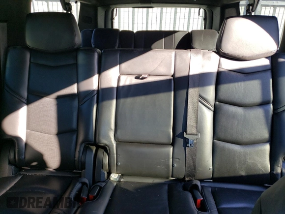 2018 Cadillac Escalade ESV Platinum z VIN 1GYS4KKJXJR136884, wystawiony jako Copart lot #41769395 z przebiegiem Nie podano mil oraz Szkody całkowita. Historia ofert i sprzedaży dostępna na DreamBid. Obrazek 10.