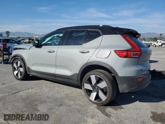 2024 Volvo XC40 Plus with VIN YV4EH3HL4R2232839, listed as a Copart auction lot 50627475 with 29,439 mi miles and Salvage title. Bid and sale history available at DreamBid. Image 2.