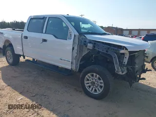 2019 Ford F-250 XL z VIN 1FT7W2BT4KEE35979, wystawiony jako IAAI lot #42140207 z przebiegiem 87 519 mil mil oraz . Historia ofert i sprzedaży dostępna na DreamBid. Obrazek 1.