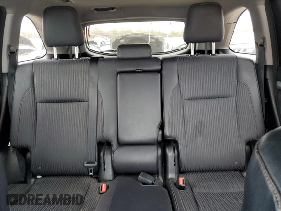 2016 Toyota Highlander LE z VIN 5TDBKRFH1GS277655, wystawiony jako Copart lot #51135055 z przebiegiem 147 261 mil mil oraz Nie do naprawy • Non repairable. Historia ofert i sprzedaży dostępna na DreamBid. Obrazek 10.
