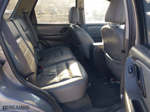 2007 Ford Escape Hybrid with VIN 1FMCU59H07KC05805, listed as a IAAI auction lot 41754874 with 230,265 mi miles. Bid and sale history available at carsss.com. Image 8.