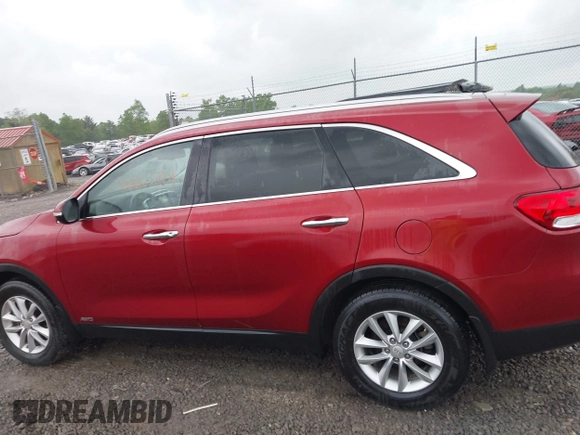 2017 Kia Sorento LX z VIN 5XYPGDA30HG314280, wystawiony jako IAAI lot #42224601 z przebiegiem 51 875 mil mil oraz . Historia ofert i sprzedaży dostępna na DreamBid. Obrazek 14.