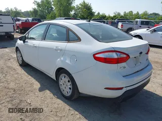 2014 Ford Fiesta S z VIN 3FADP4AJXEM211776, wystawiony jako IAAI lot #42574815 z przebiegiem 174 043 mil mil oraz . Historia ofert i sprzedaży dostępna na DreamBid. Obrazek 3.