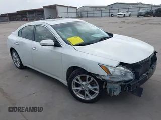 2014 Nissan Maxima SV z VIN 1N4AA5AP8EC476454, wystawiony jako IAAI lot #41946481 z przebiegiem 197 221 mil mil oraz . Historia ofert i sprzedaży dostępna na DreamBid. Obrazek 1.