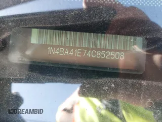 2004 Nissan Maxima SL with VIN 1N4BA41E74C852508, listed as a IAAI auction lot 42000033 with 97,251 mi miles and . Bid and sale history available at DreamBid. Image 9.