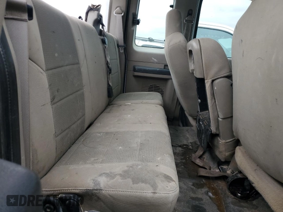 2008 Ford F-250 XL с VIN 1FTNX205X8ED56737, выставлен на аукционе Copart как лот 47093715 с пробегом 362 048 миль миль и Списание • Salvage title. История ставок и продаж доступна на DreamBid. Изображение 10.