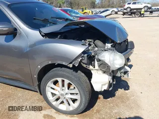 2015 Nissan Juke S with VIN JN8AF5MR3FT506748, listed as a IAAI auction lot 41596464 with 1 mi miles. Bid and sale history available at carsss.com. Image 18.